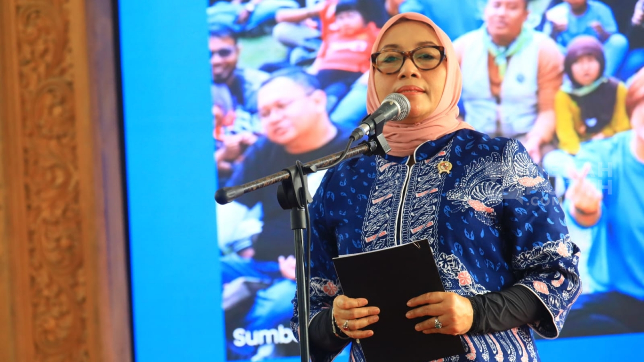 Menteri PPPA Soroti Pola Asuh di Era Digital, Anak Lebih Nyaman Curhat ke Teman