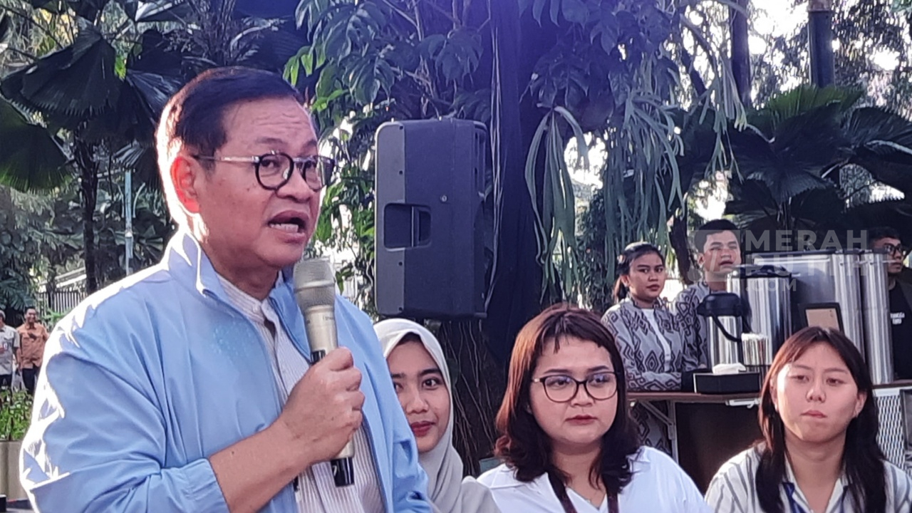 Abu Vulkanik Anak Krakatau Capai Jakarta, Ini Langkah yang Diminta Pramono kepada Warga
