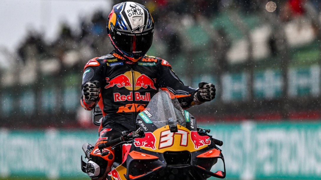 Hasil Sprint MotoGP Malaysia: Pedro Acosta Menang, Marc Marquez Perlebar Jarak dari Martin