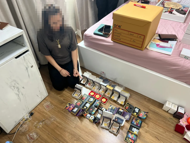 Polisi Thailand Gerebek Rumah Wanita yang Berbuat Asusila dengan Biksu Atichoti di Meja Bundar, Barang Buktinya Bikin Geleng-Geleng Kepala
