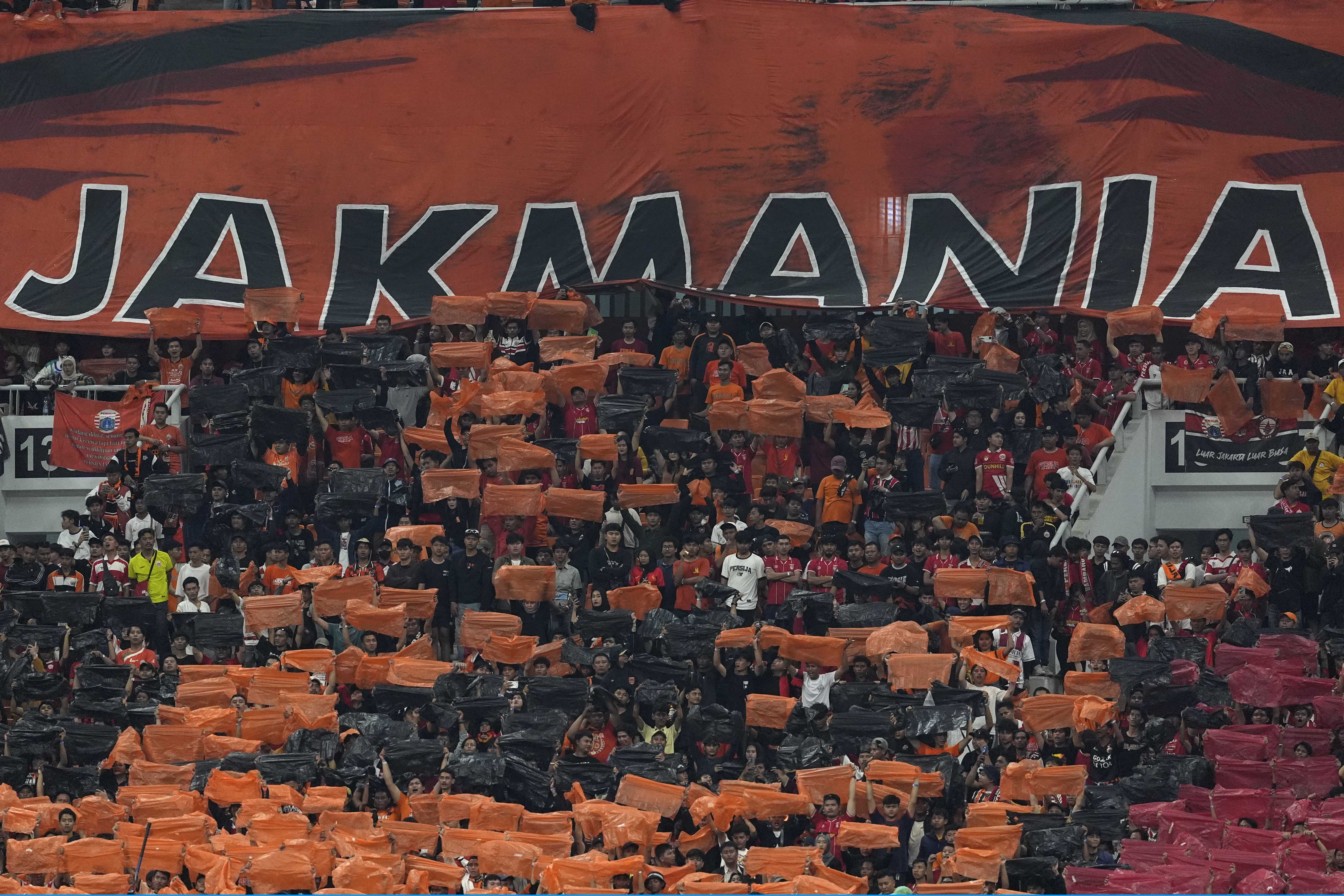 Persija Jakarta Kena Sanksi PSSI, Ini Pesan Shin Tae-yong untuk The Jakmania: Evaluasi Diri! 