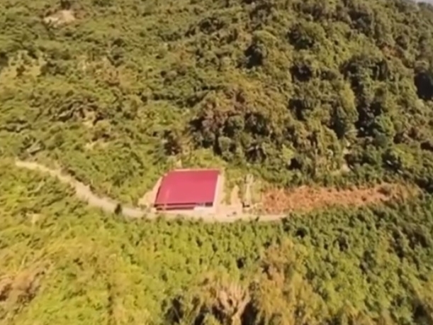 6 Lokasi Kopdes Merah Putih yang Unik, Mulai dari di Pinggir Kaki Gunung Sampai di Samping TPU