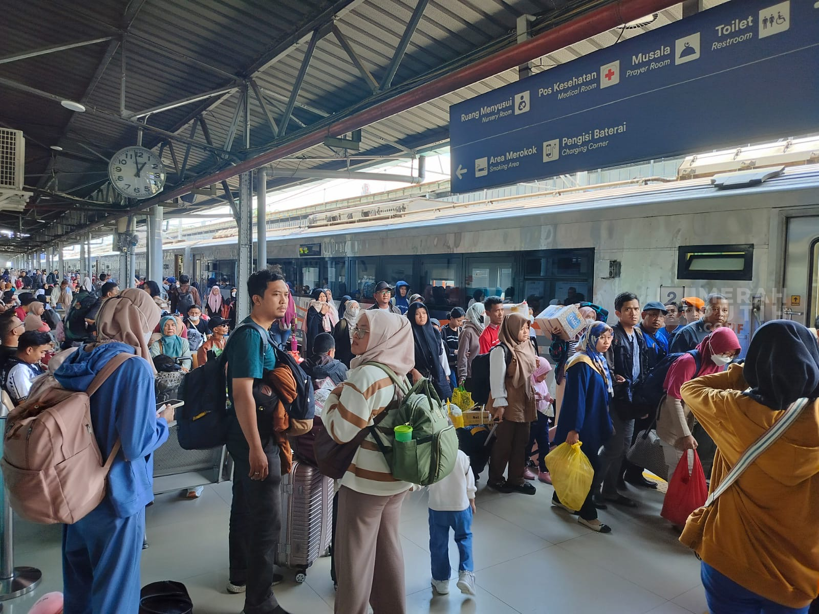 Penumpang Kereta Jarak Jauh saat Libur Sekolah Melonjak, Manfaatkan Diskon 30 Persen