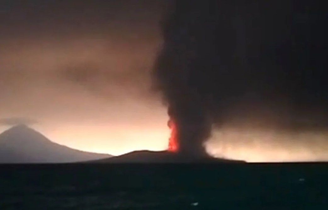 Abu Vulkanik Anak Krakatau Tersebar ke 5 Provinsi, Berpotensi Lebih Luas