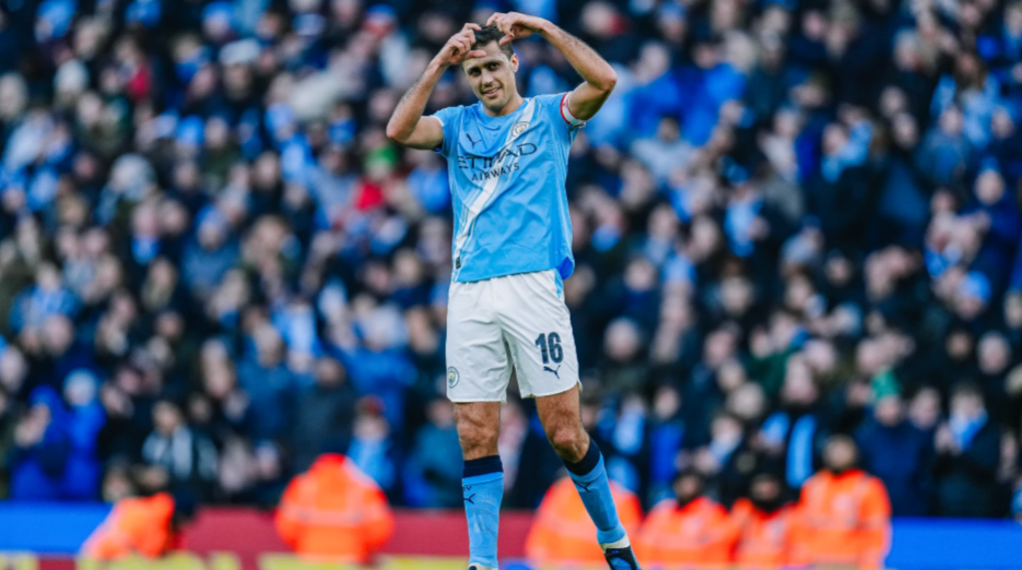 Barcelona Ngotot Kejar Rodri, Manchester City Sudah Siapkan Calon Penggantinya?