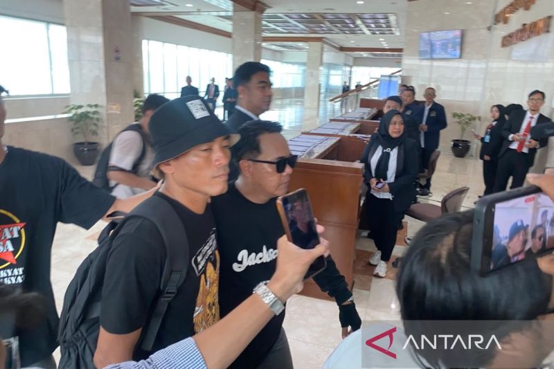Demo 27 Agustus, Seruan Mas Botok Aktivis Pati Sebelum Ikut Rapat Paripurna DPR