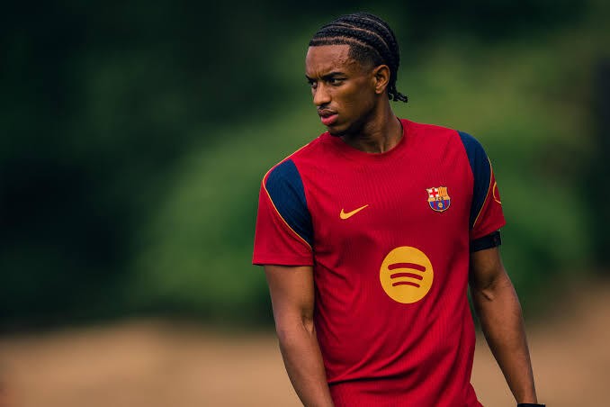 Manchester United Incar Alejandro Balde dengan Skema Pinjaman, Barcelona Bisa Kena 'Batunya'