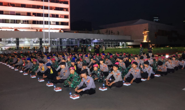 Kapolri Izinkan Aparat TNI/Polri Bubarkan Pendemo jika Terjadi Kekacauan yang Ganggu Perekonomian Nasional