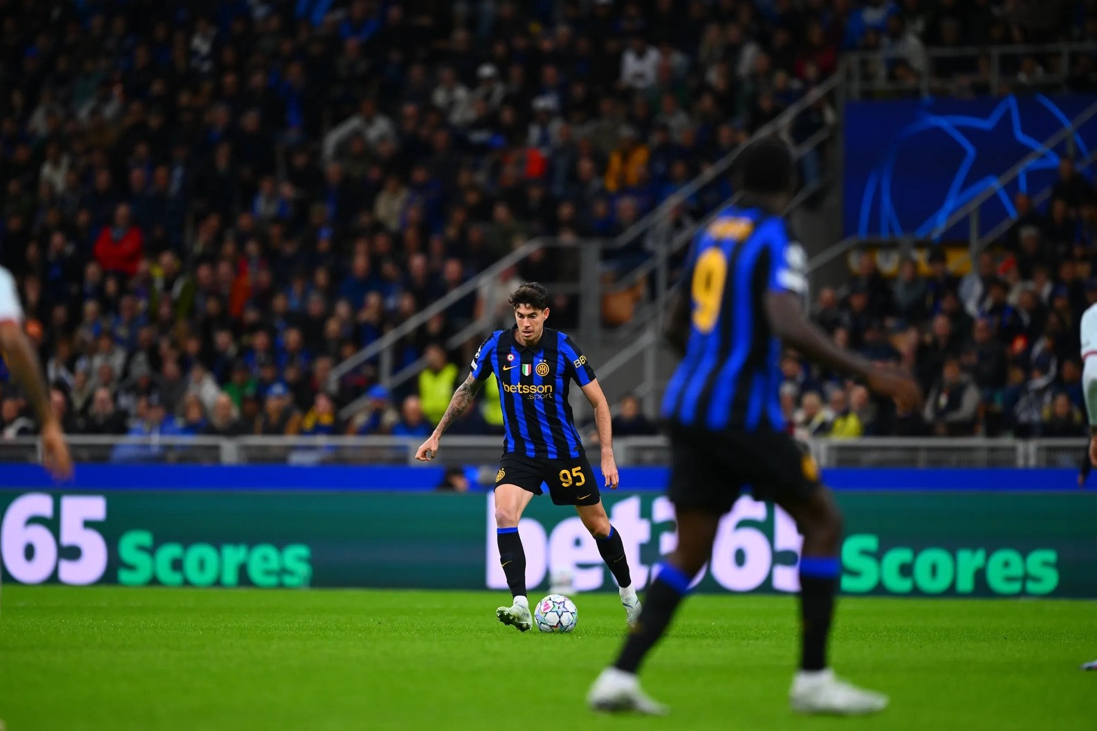Drama Inter Milan vs Shakhtar Donetsk: Alessandro Bastoni Kena Kartu Merah dalam 2 Menit